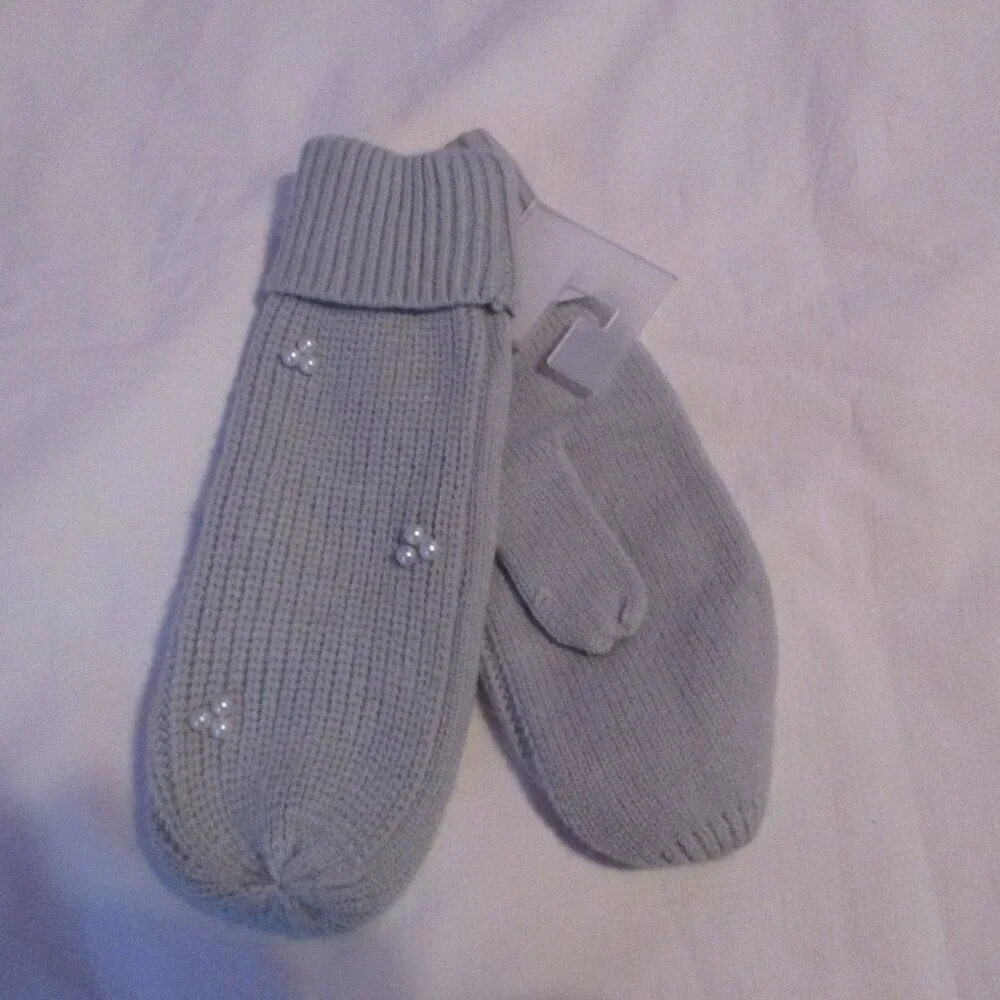 Lauren Conrad Grey with Faux Pearls Mittens Gloves NWT